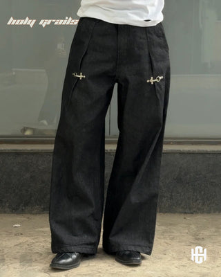 Men in 'Clasp Denims' Black Dark Charcoal Wash 12 Oz Structure Denim Baggy Jeans HG x Charactr - Front