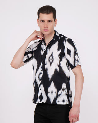 Streetwear Style 'Ikat Diamond' Black Oversized Rayon Shirt - Front holding collar